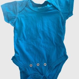 i Play Short Sleeve Adjustable Bodysuit